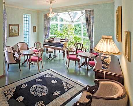 Nr 100 Szentendre Hotel Panzio szolgáltatások