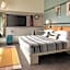 Moxy Portland Downtown