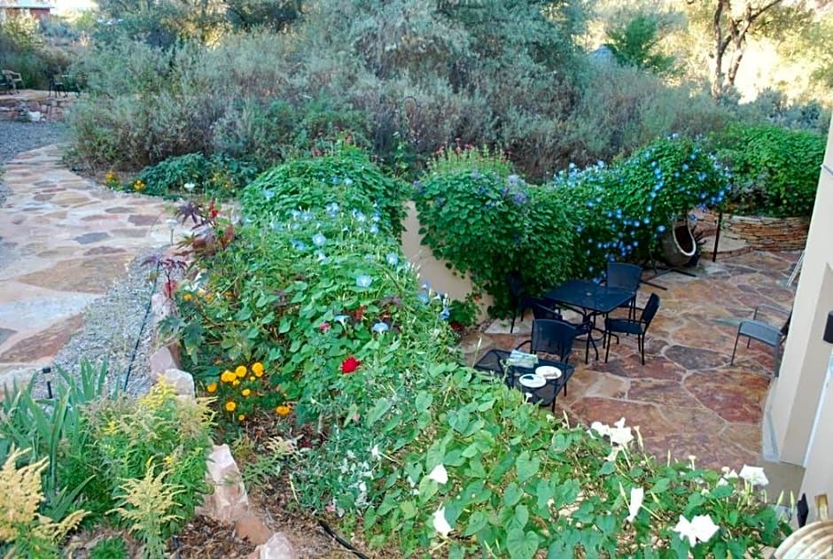 Red Moon Lodge