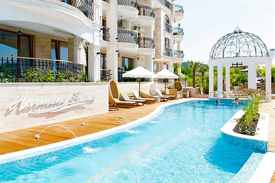 Harmony Suites Saint Vlas