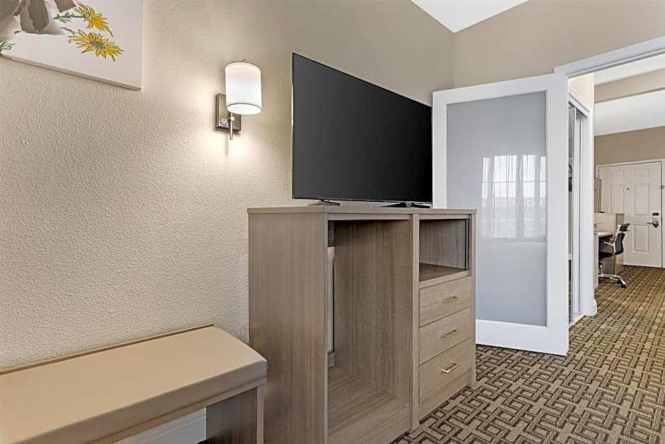 Best Western Kettleman City Inn & Suites