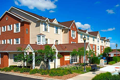 Sonesta Simply Suites Detroit Novi