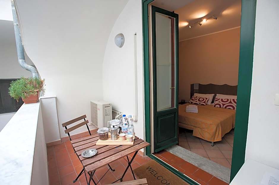 Monreal Rooms Salerno