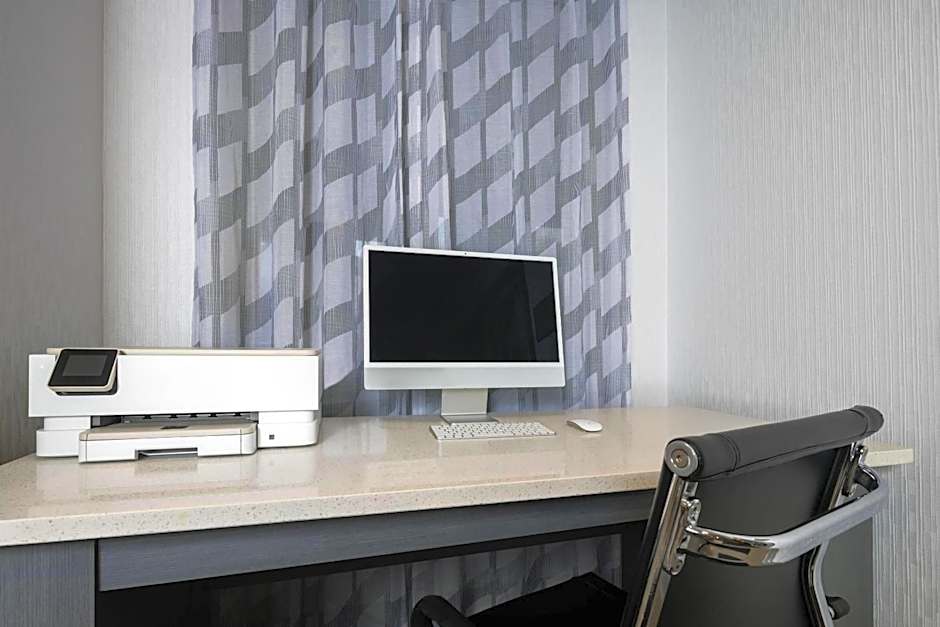 Country Inn & Suites by Radisson Asheville Downtown Tunnel Road