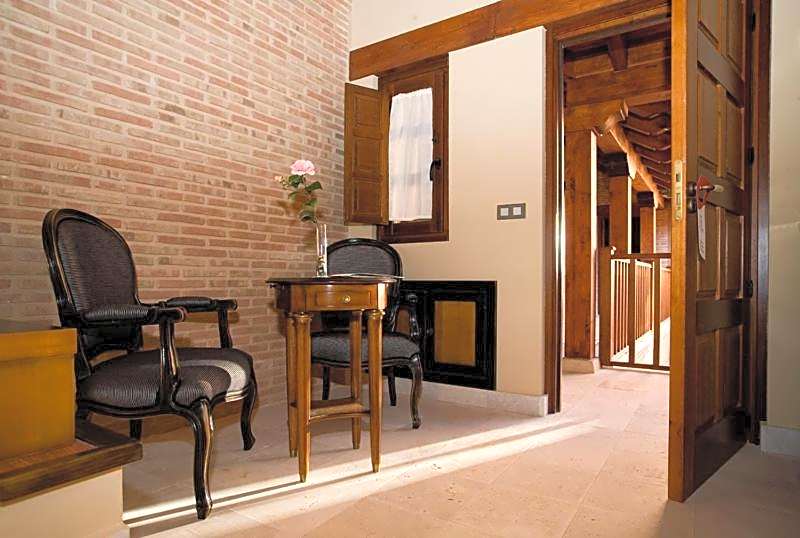 Posada Los Condestables Hotel & Spa