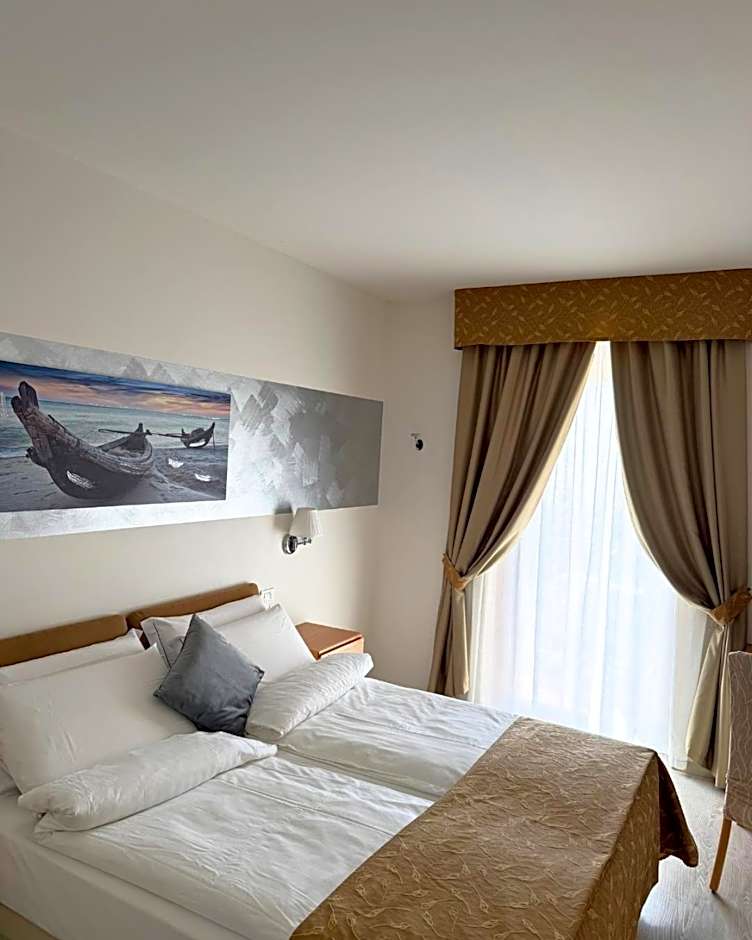 Hotel Ristorante Miralago