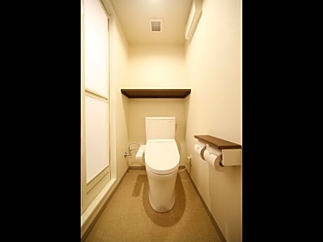 Standard Twin Room - Non-Smoking