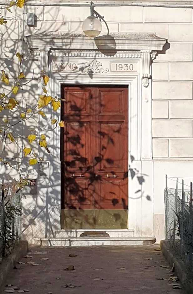 b&b 1930
