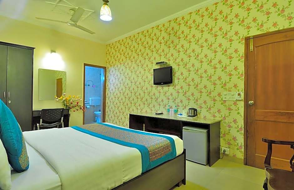 Hotel Persona International