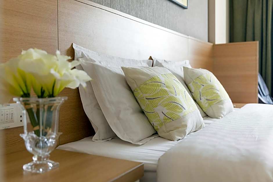 GreenTree Inn YanCheng Investment City Business Hotel