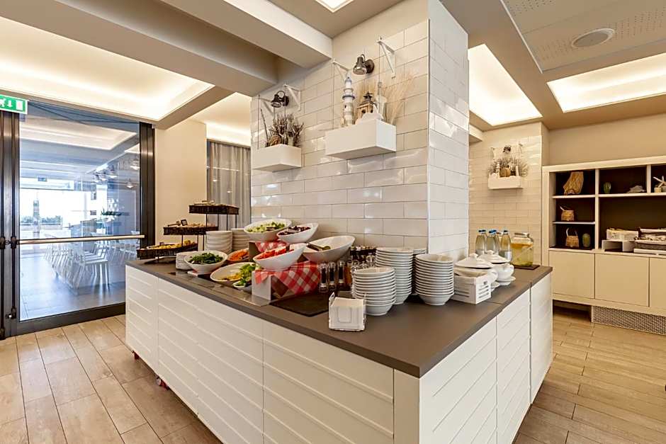 Nautilus Family Hotel