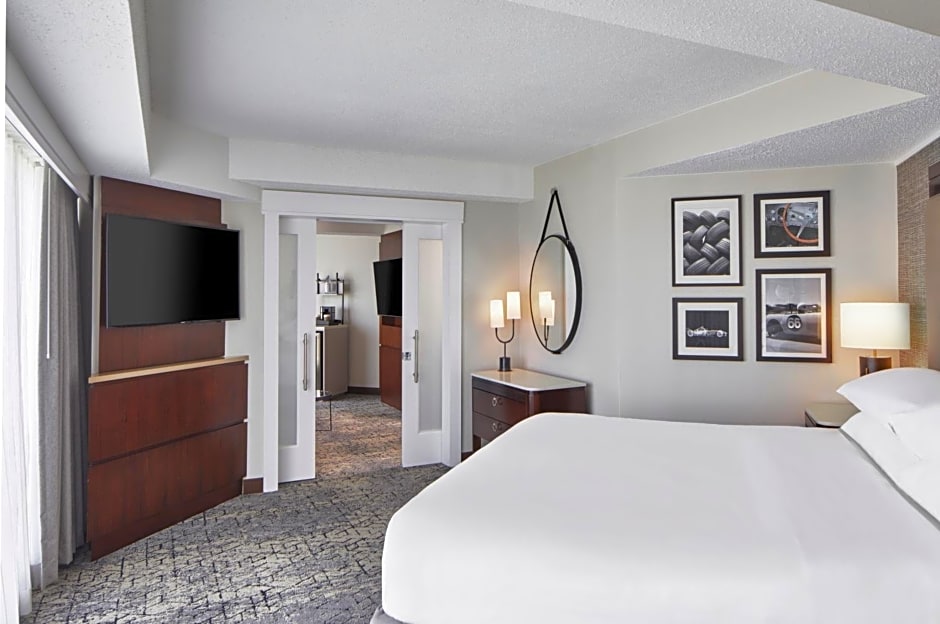 Sheraton Indianapolis Hotel at Keystone Crossing