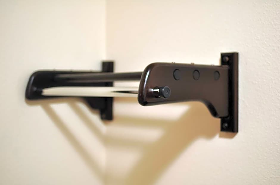 Motel 6 Hesperia, CA - East