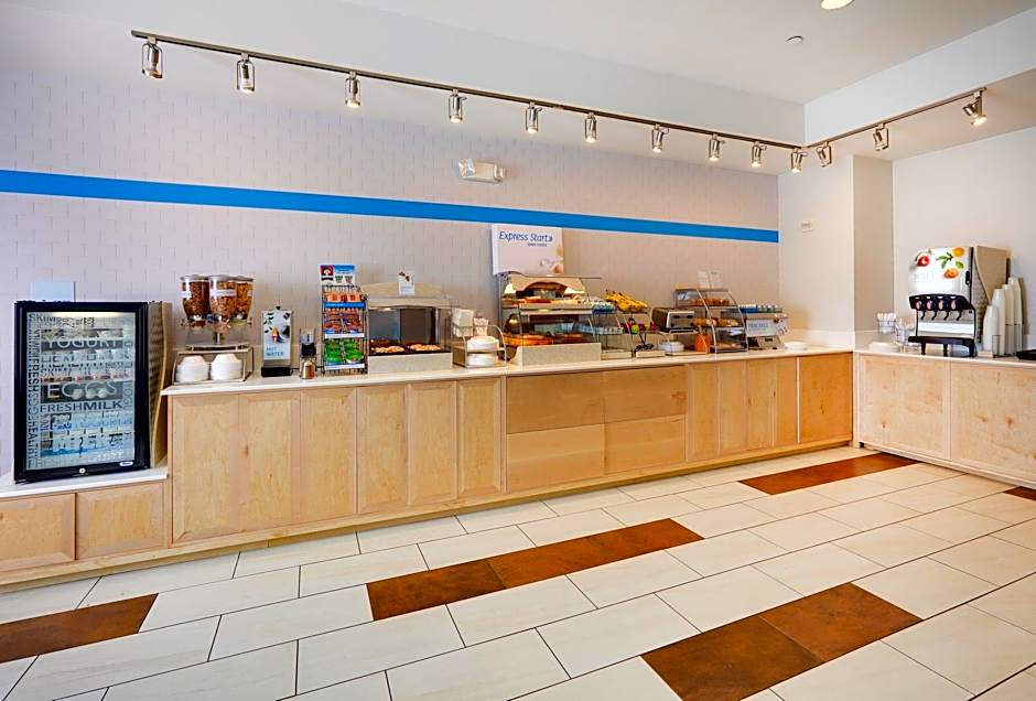 Holiday Inn Express & Suites Burleson/Ft. Worth By IHG