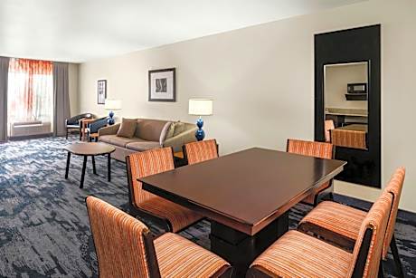 One-Bedroom King Suite with Specialty Bathtub and Sofa Bed