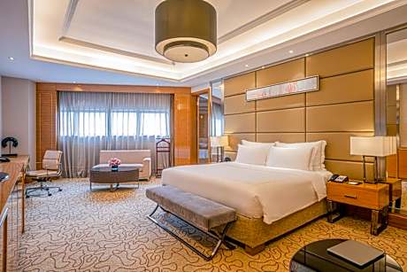 Junior Suite with King Bed