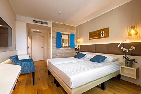 Superior Double or Twin Room with Balcony and Sea View