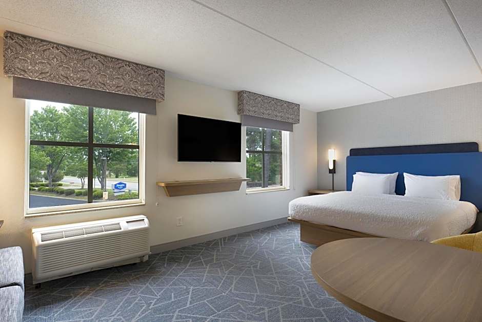 Hampton Inn & Suites Williamsburg Historic District