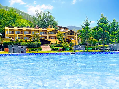 Foxoso Misty Oaks Resort