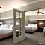 Holiday Inn Express Hotel & Suites Bakersfield Central By IHG