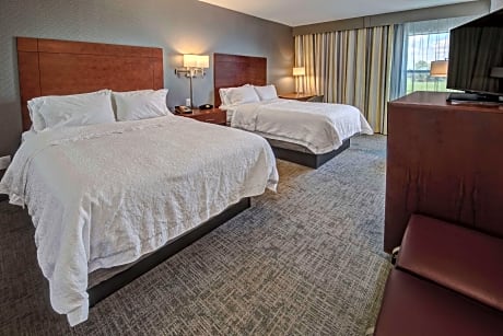 2 Queen W/Microwv/Fridge Non Smoke