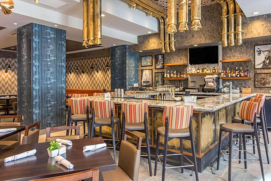 Cambria Hotel Philadelphia Downtown Center City