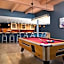 Rhode's Motor Lodge