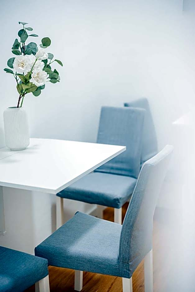 Modern Central City Rooms