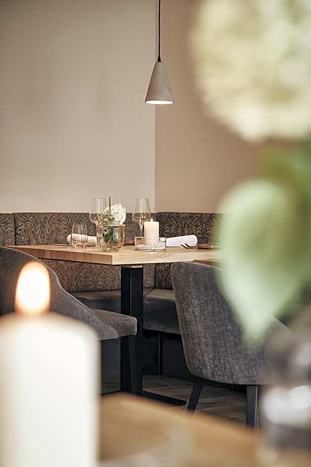 Haller Suites & Restaurant