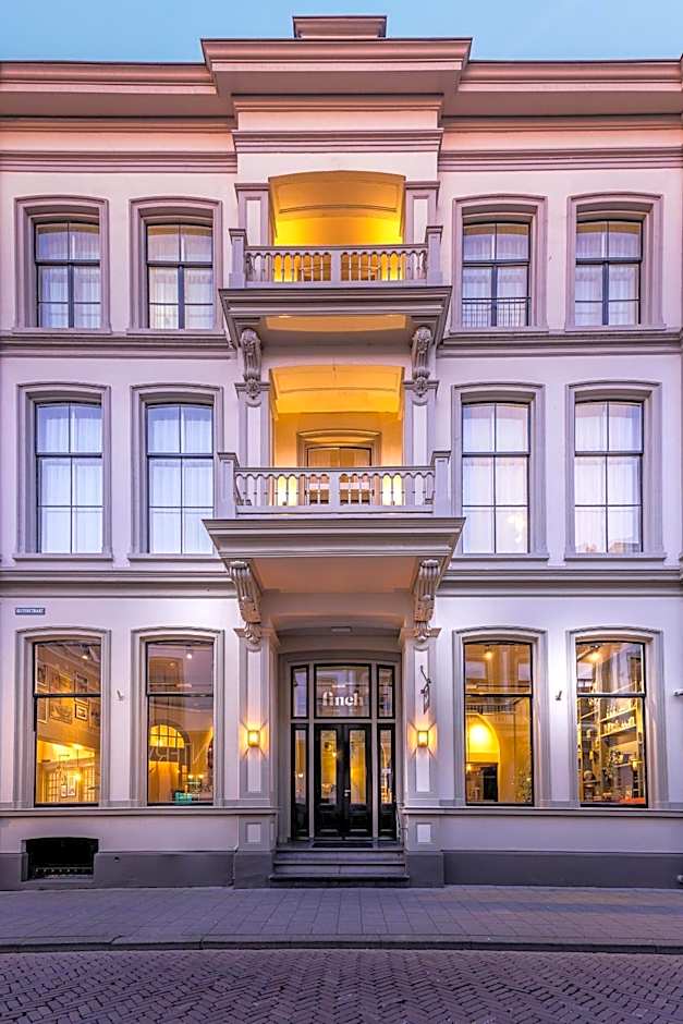 FINCH Boutique Hotel, downtown
