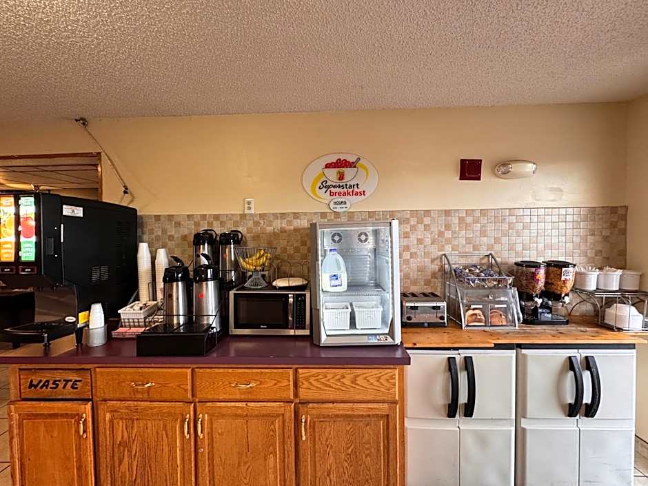 Super 8 by Wyndham Appomattox VA