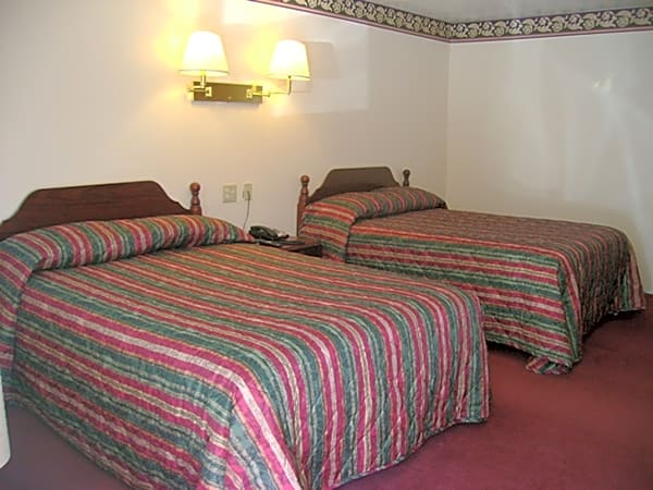 Passport Inn And Suites Chaplin