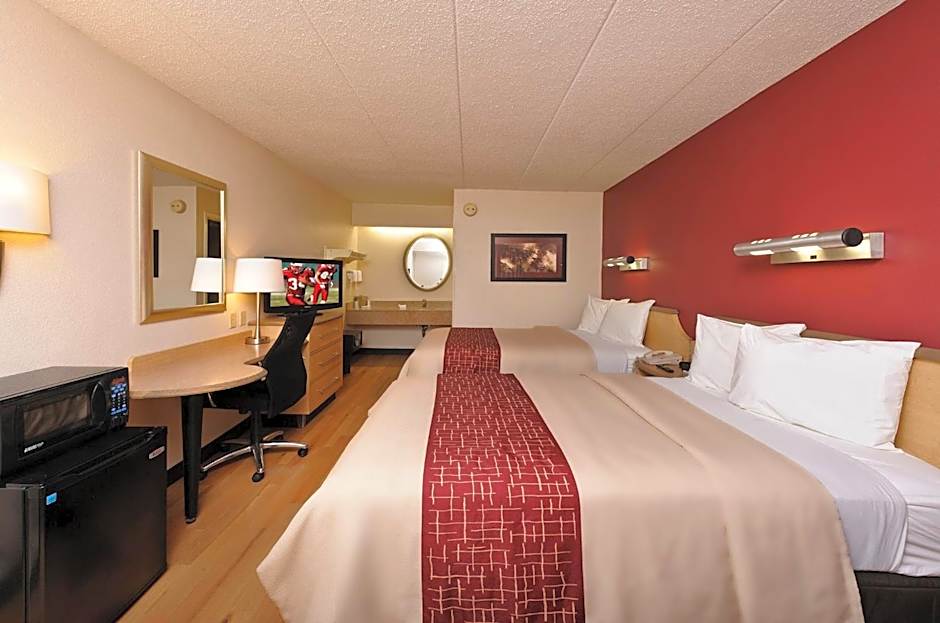 Red Roof Inn Louisville East - Hurstbourne