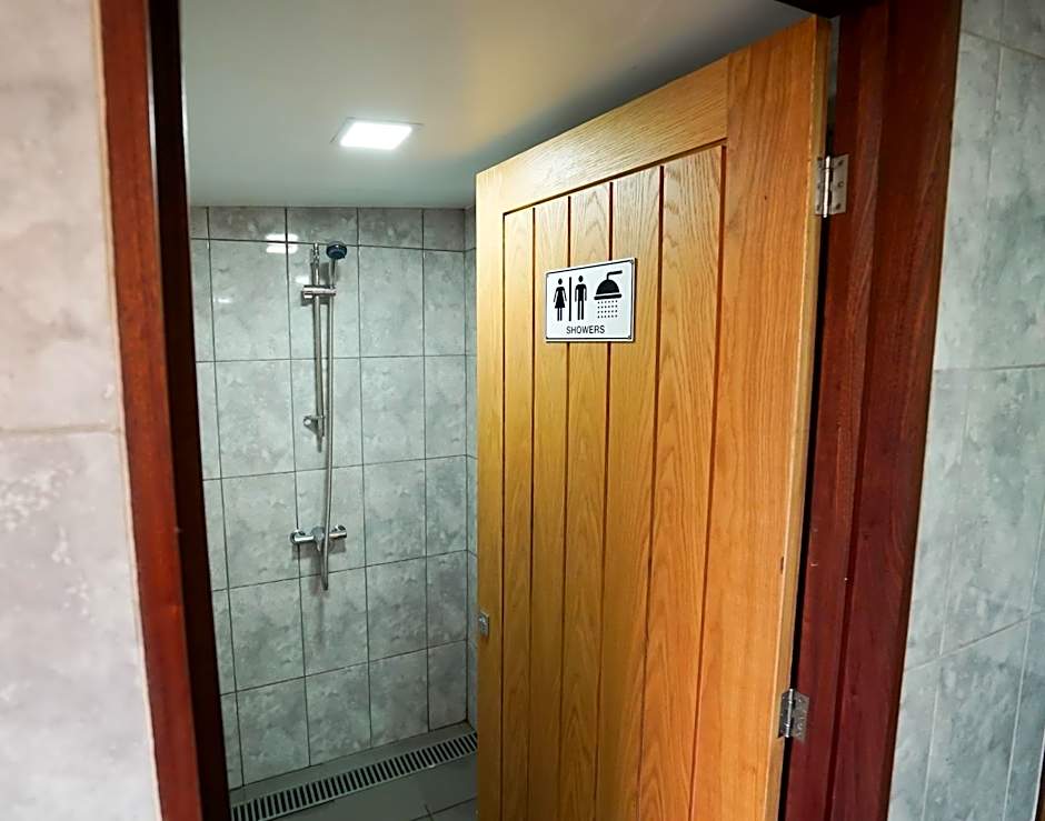 Deluxe Glamping Pod with Hot Tub