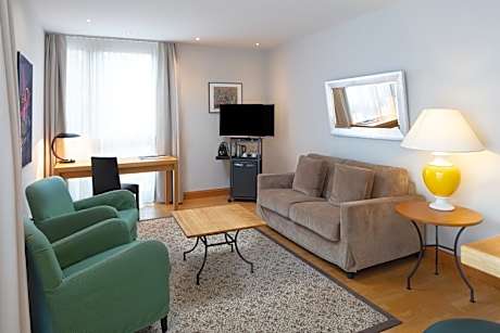 Superior Studio