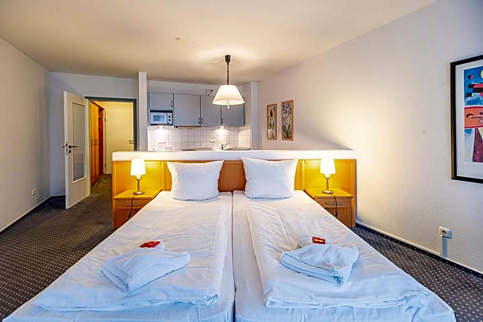 Hotel Rostock West im "Kritzmow Park"