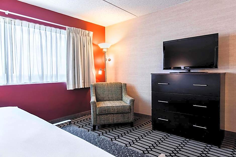 Delta Hotels by Marriott Fargo