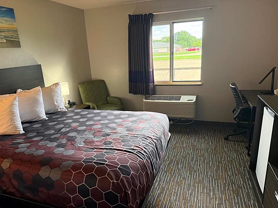 Country Haven Inn