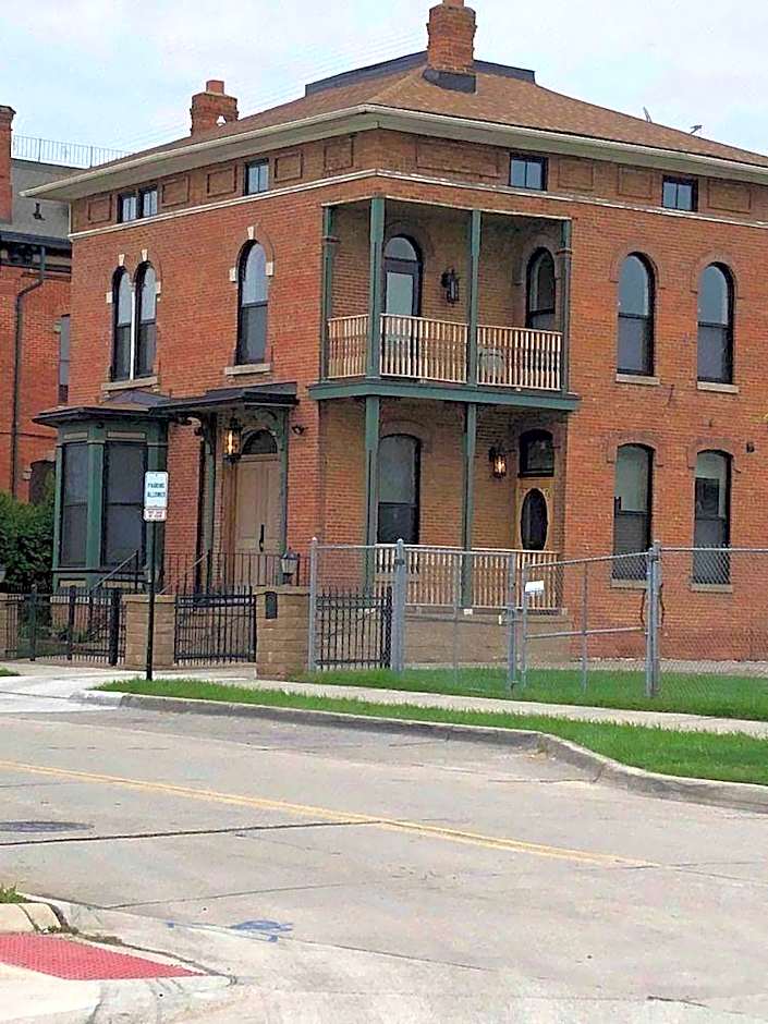 The Cochrane House Luxury Historic Inn
