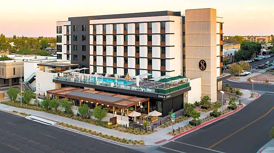 Senna House Scottsdale, Curio Collection by Hilton