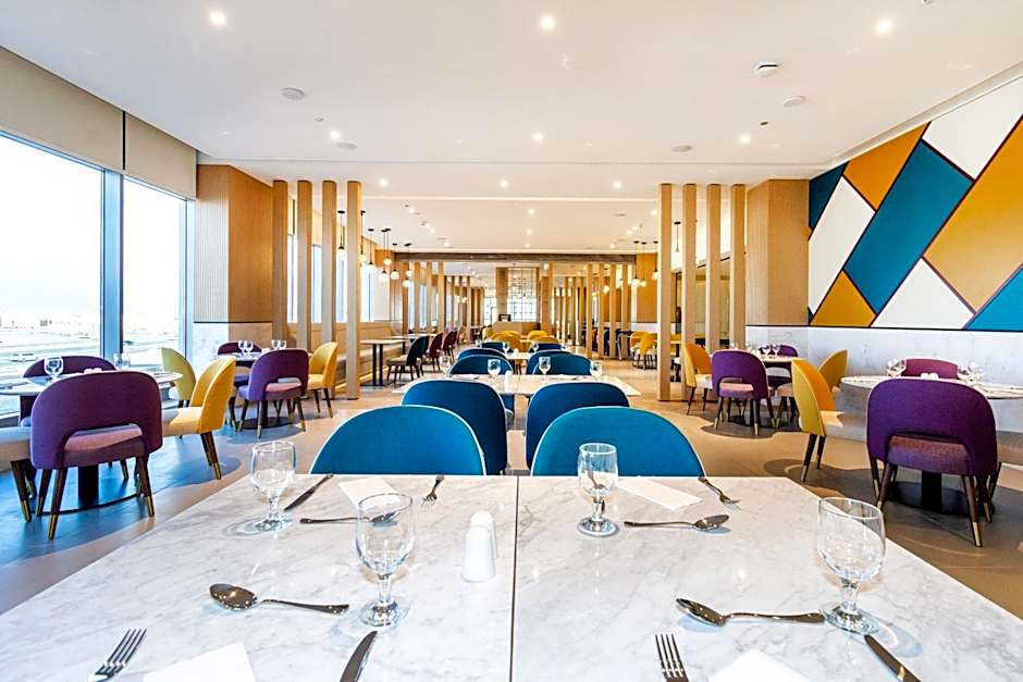 Premier Inn Dubai Dragon Mart