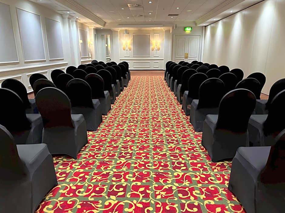 The Aberdeen Dyce Hotel