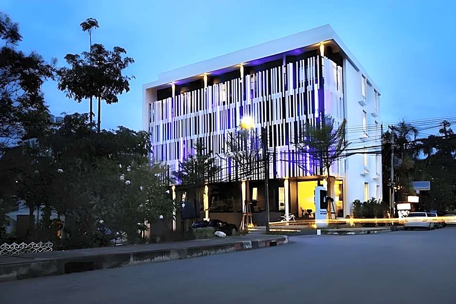 Blu Monkey Bed and Breakfast Phuket