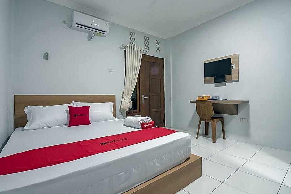 RedDoorz near RSUD Dr Abdul Aziz Singkawang