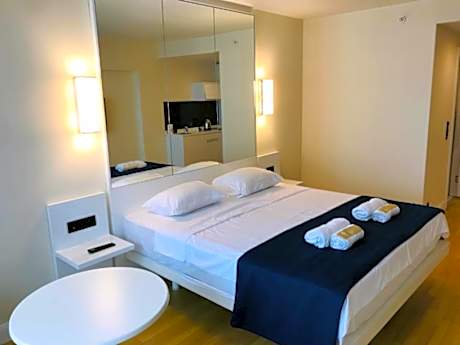 Seaview-Studio Apartment in Orbi City - 45th Floor