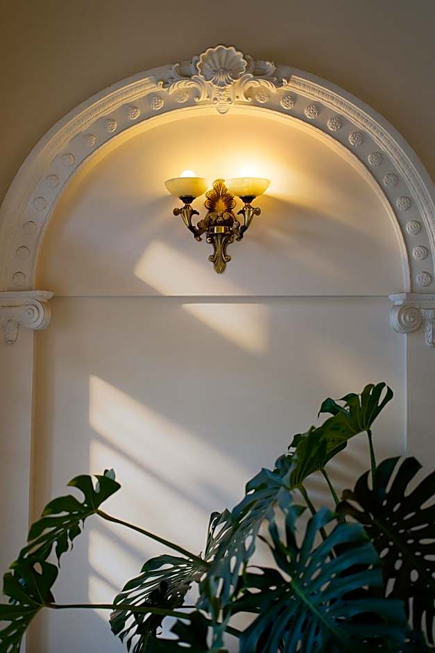Diamond Hotel