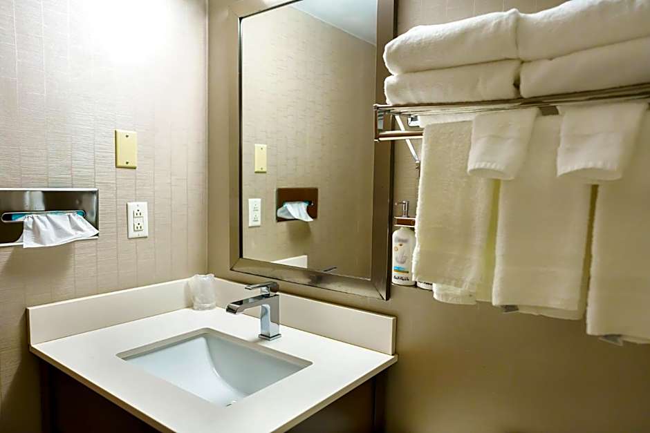 Iris Hotel Cape Cod