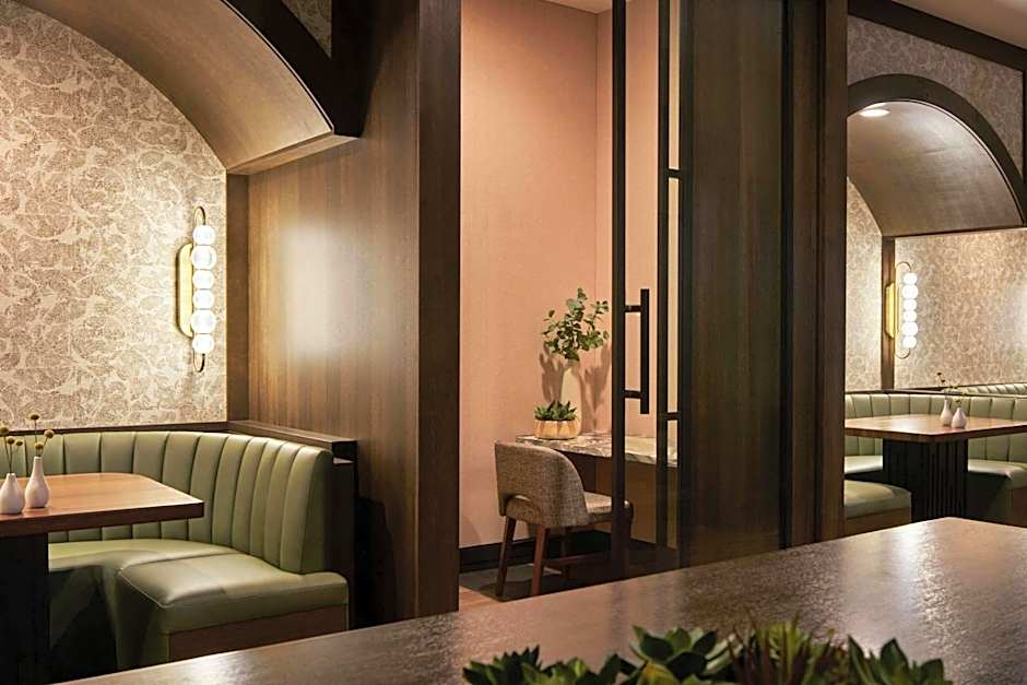 Sheraton Grand Sacramento Hotel