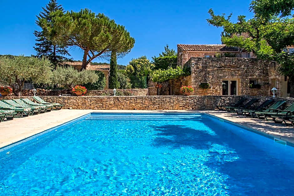 Logis Hôtel Restaurant L'Escarbille