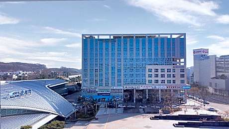 Incheon Airport Global Hotel & Suites (Unseo Station)